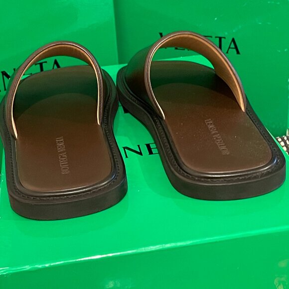 Bottega Veneta 667087 Vienna Calf Leather Sandals, rubber sole, Size 41, 43 - Picture 7 of 13